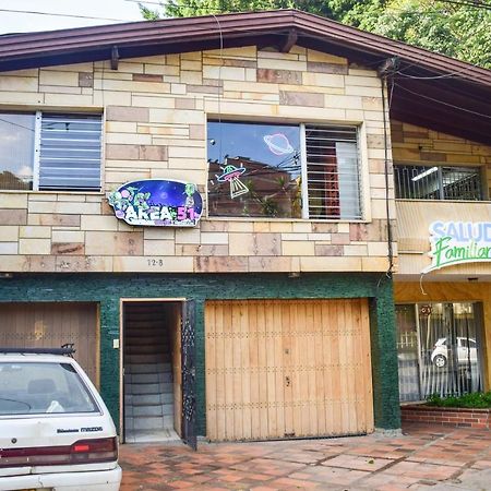 Area 51 Hostel Medellín Exteriér fotografie